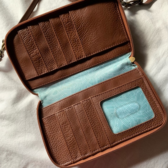 The Sak 'Sequoia' leather crossbody/wristlet smartphone wallet - Picture 5 of 10